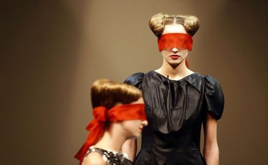 Models present creations from the Vero Ivaldi 2009-2010 spring-summer collection at Buenos Aires Fashion Week